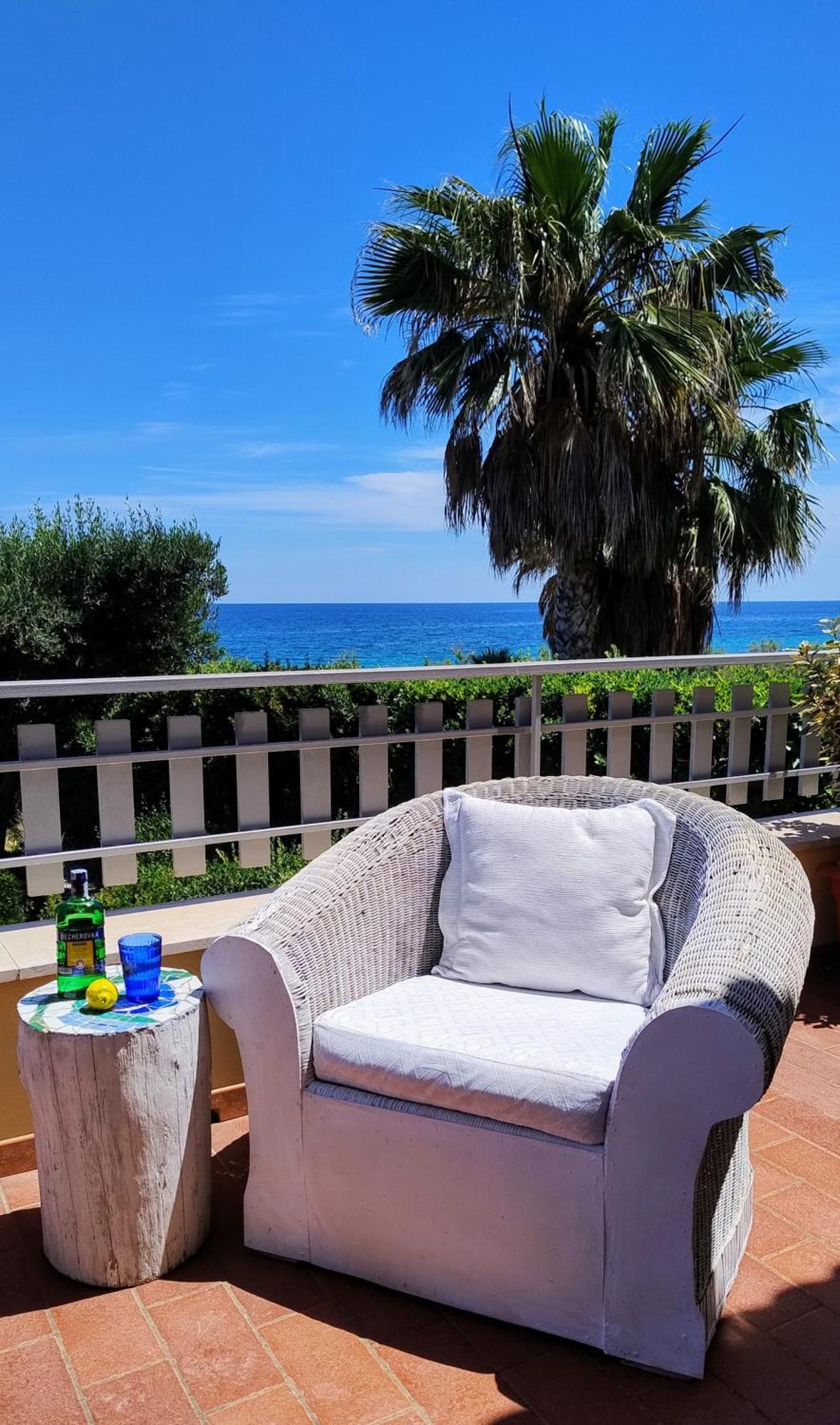 Dimora Zara Villa Cozze Bagian luar foto
